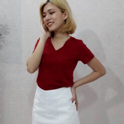 áo thun cổ tim nữ màu đỏ đô