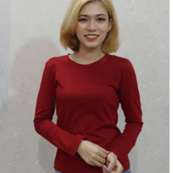 áo thun tay dài màu đỏ đô