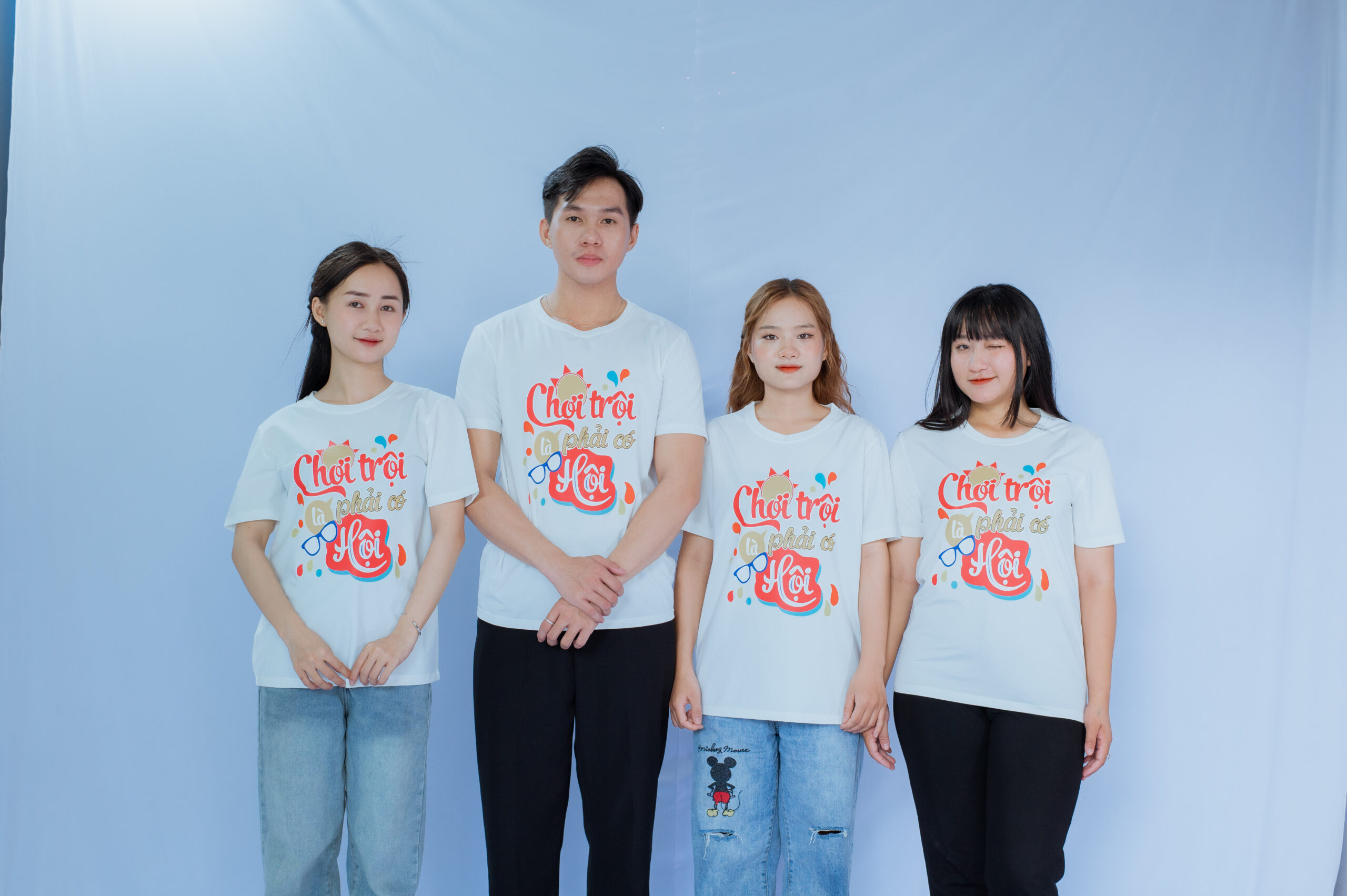 áo đồng phục nhóm màu trắng áo đồng phục nhóm màu trắng