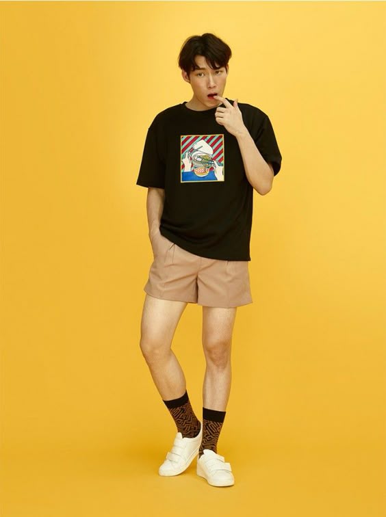 Áo thun nam phối quần short - Gu Thời Trang Năng Động Cho Nam Giới Áo thun nam phối quần short - Gu Thời Trang Năng Động Cho Nam Giới