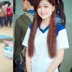 mẫu áo đại học cổ tim