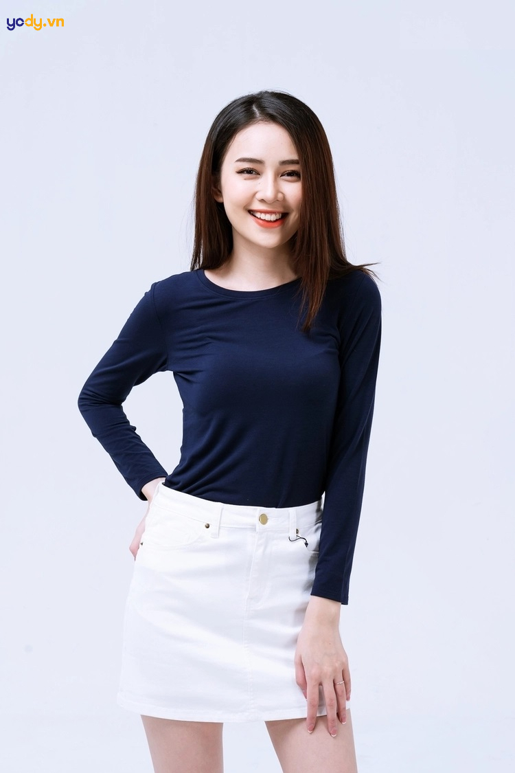 Xu hướng áo thun nữ tay dài 2023: Thoải mái và phong cách